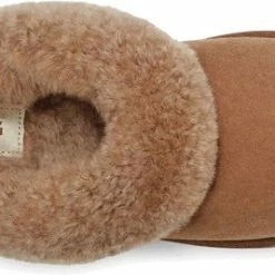 UGG W Classic Slipper II Dames Sloffen - Chestnut - Maat 41 5 UGG W Classic Slipper II Dames Sloffen - Chestnut - Maat 41 -Dames-schoenen Verkoop 550x267 11