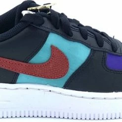 Nike Air Force 1 LV8 EMB - Maat 38.5
