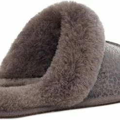 UGG Sloffen Vrouwen - Maat 40 -Dames-schoenen Verkoop 550x361 3