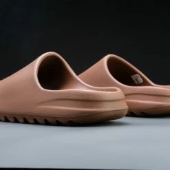 Adidas Yeezy Slide Flax FZ5896 Maat 44 1/2 Kleur Als Op Foto 7 Adidas Yeezy Slide Flax FZ5896 Maat 44 1/2 Kleur Als Op Foto -Dames-schoenen Verkoop 550x366 89