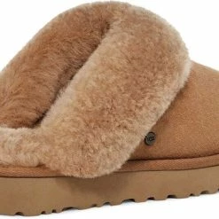UGG W Classic Slipper II Dames Sloffen - Chestnut - Maat 41 4 UGG W Classic Slipper II Dames Sloffen - Chestnut - Maat 41 -Dames-schoenen Verkoop 550x376 3