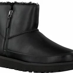 UGG Vrouwen Laarzen Kleur: Zwart Maat: 37 -Dames-schoenen Verkoop 550x441 1
