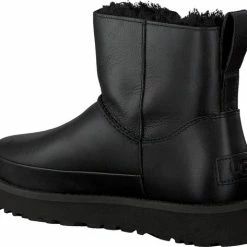 UGG Vrouwen Laarzen Kleur: Zwart Maat: 37 -Dames-schoenen Verkoop 550x473