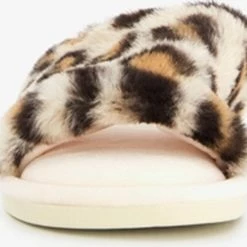 Thu!s Dames Teddy Pantoffels - Bruin - Maat 40 - Sloffen 1 Thu!s Dames Teddy Pantoffels - Bruin - Maat 40 - Sloffen -Dames-schoenen Verkoop 550x494