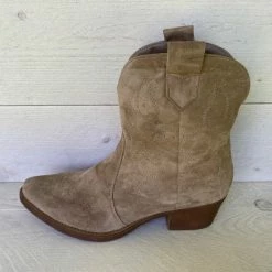 WELOVESHOES® Dames Cowboylaarzen Met Hak Kort - Suedine - Taupe Khaki - Maat 38