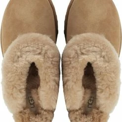 UGG W Classic Slipper II Dames Sloffen - Chestnut - Maat 41 8 UGG W Classic Slipper II Dames Sloffen - Chestnut - Maat 41 -Dames-schoenen Verkoop 550x667 3
